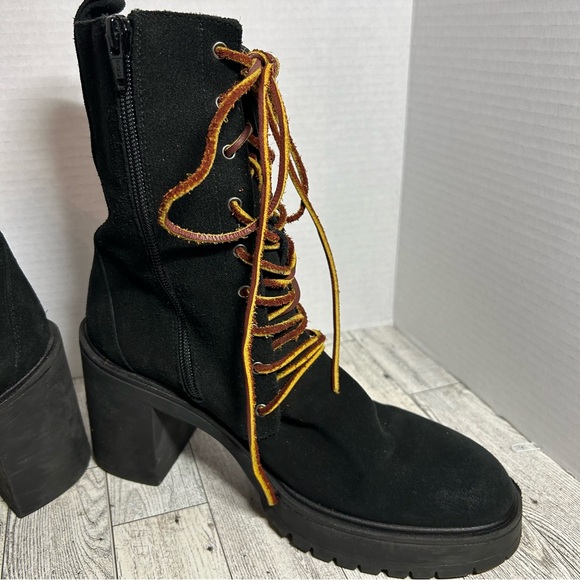 Free People black suede chunky boots. Lace up size 40 - Picture 3 of 11